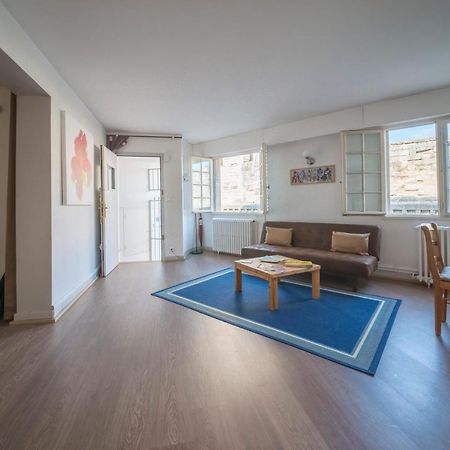 Appartement De Charme - Vue Sur Remparts - Wifi Gratuit - Parking Payant A Proximite Aviñón Exterior foto